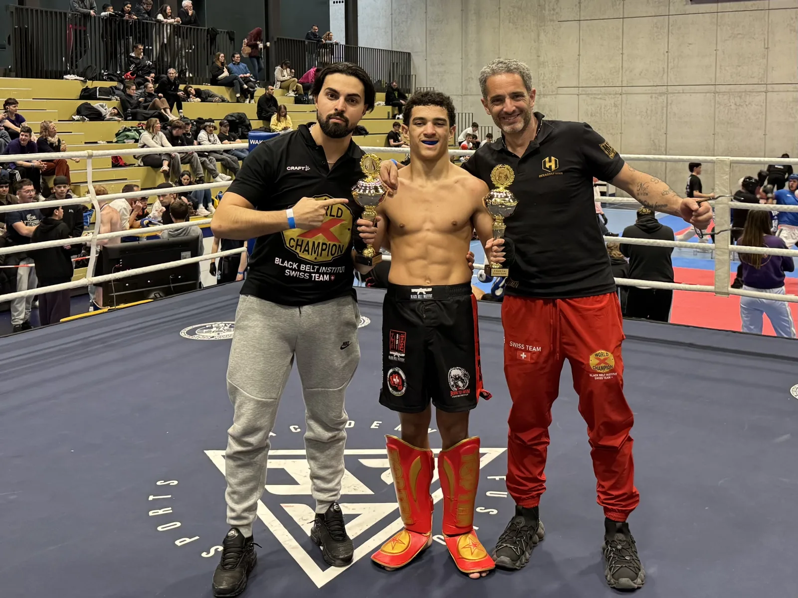 Cours de Kick boxing + K1 à la World Bricpol Sport Academy